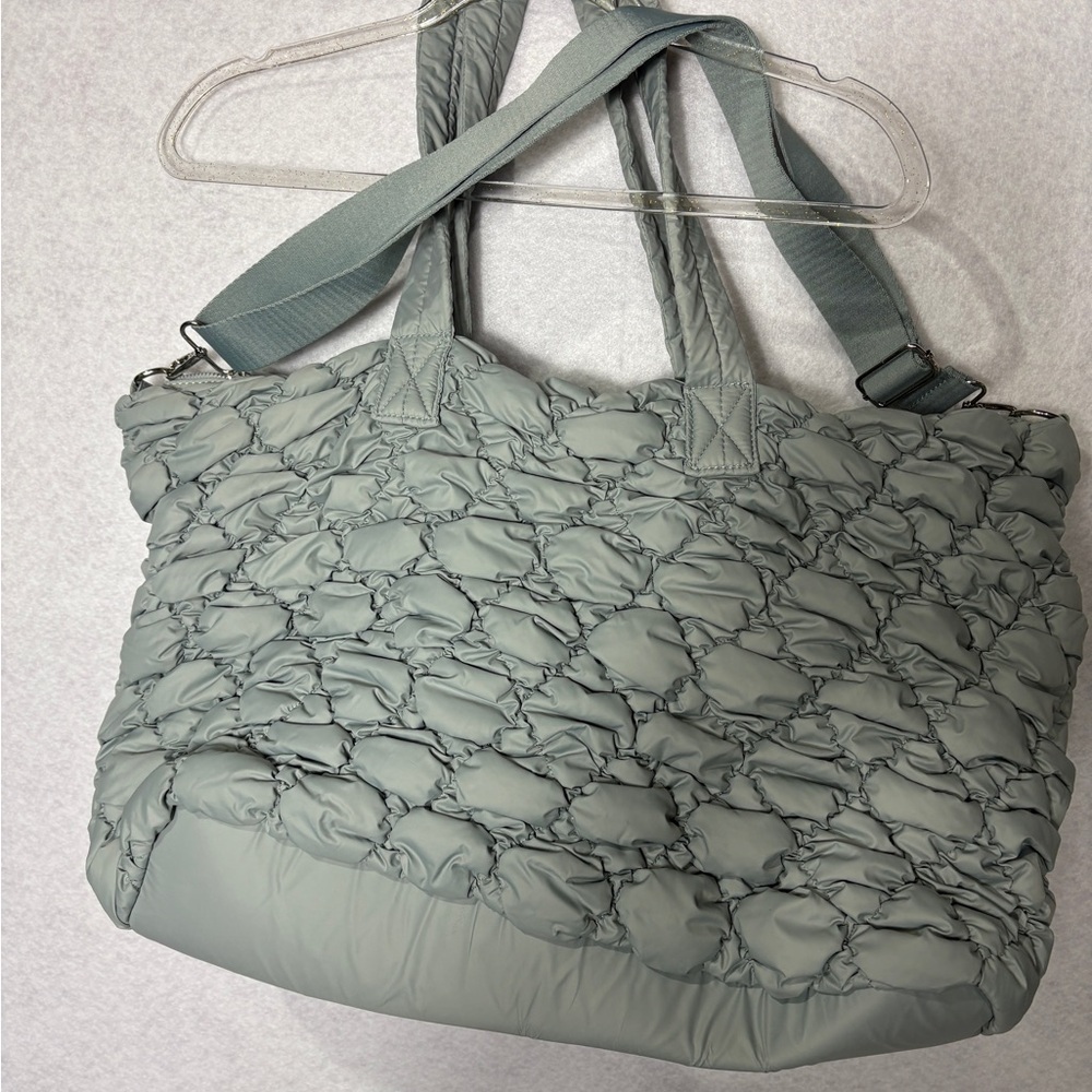 Sincerely Jules Green Puffy Quilted Nylon Travel Tote - Picture 3 of 3